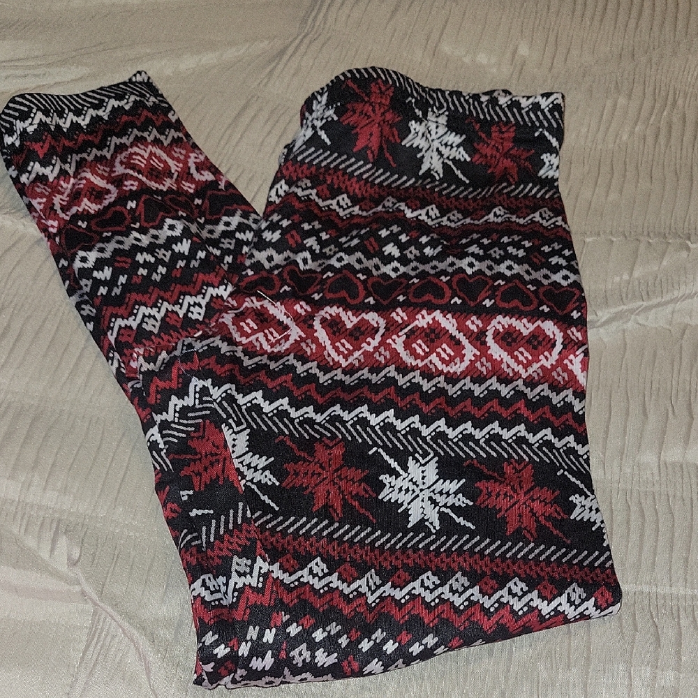 Wonder Nation Black and Red Patterned Leggings